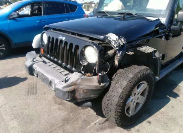 Photo 5 VIN: 1J4BA3H14BL584743 - JEEP WRANGLER UNLIMITED 