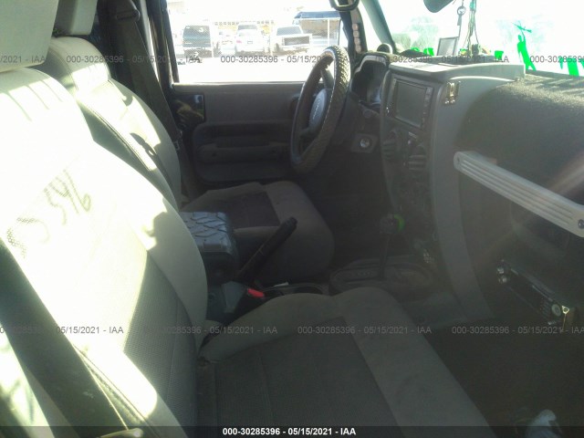 Photo 4 VIN: 1J4BA3H16AL162715 - JEEP WRANGLER UNLIMITED 