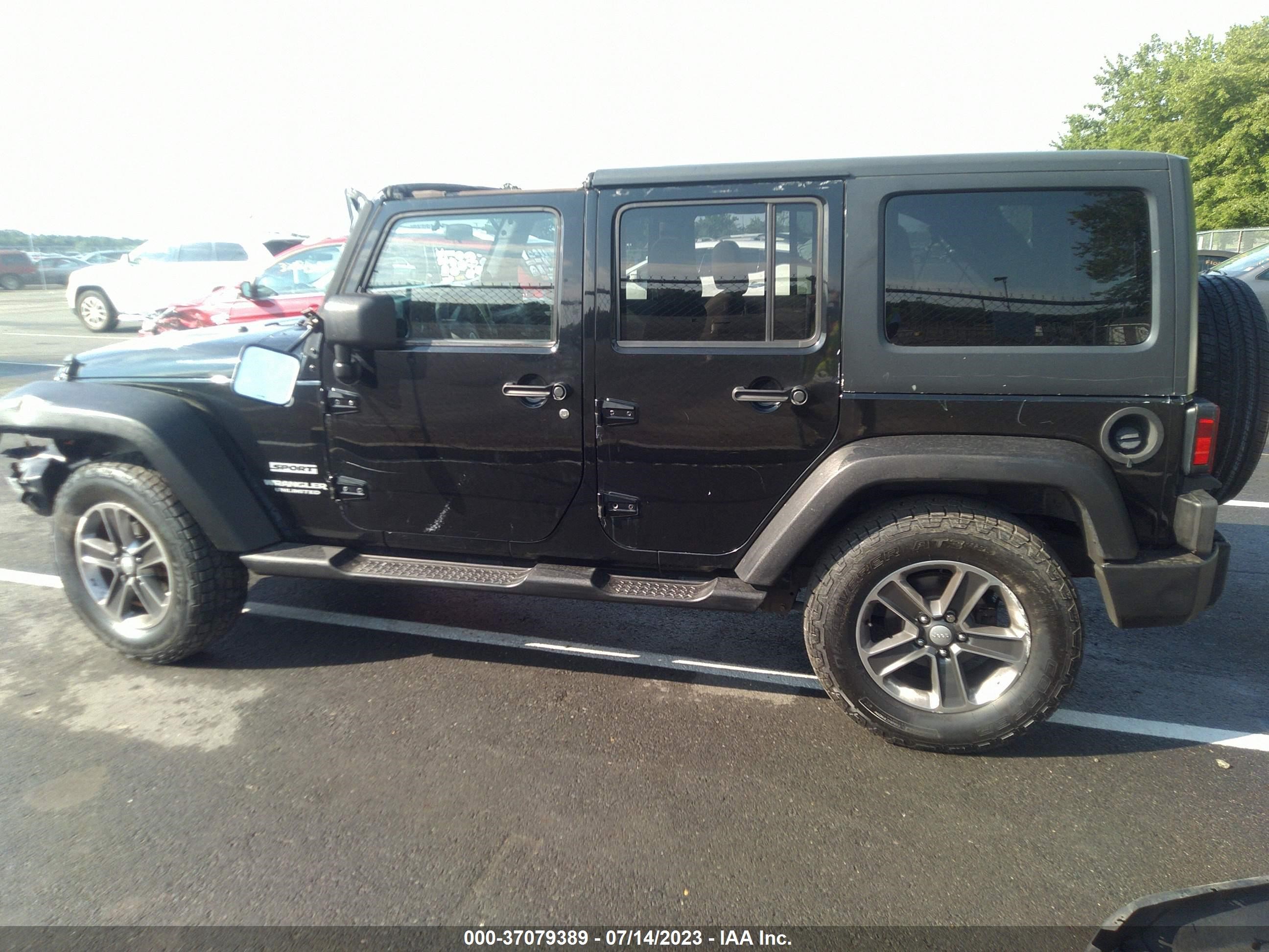 Photo 13 VIN: 1J4BA3H18BL524304 - JEEP WRANGLER 