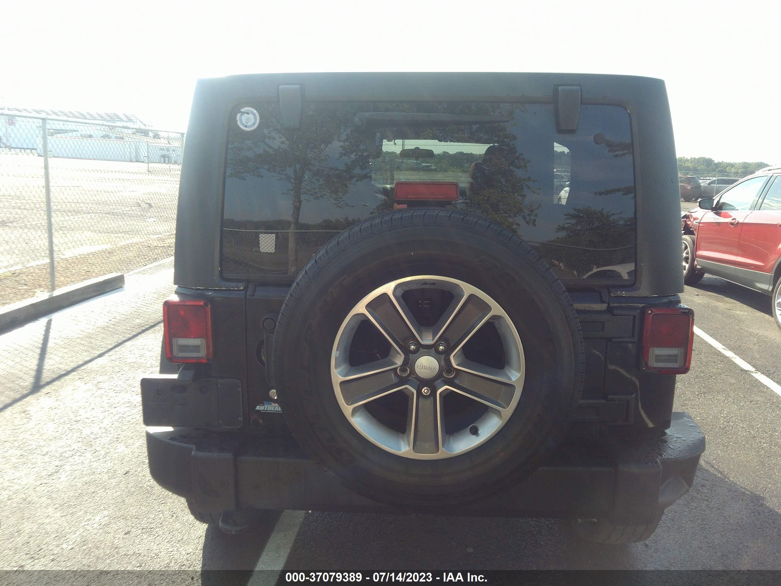 Photo 15 VIN: 1J4BA3H18BL524304 - JEEP WRANGLER 