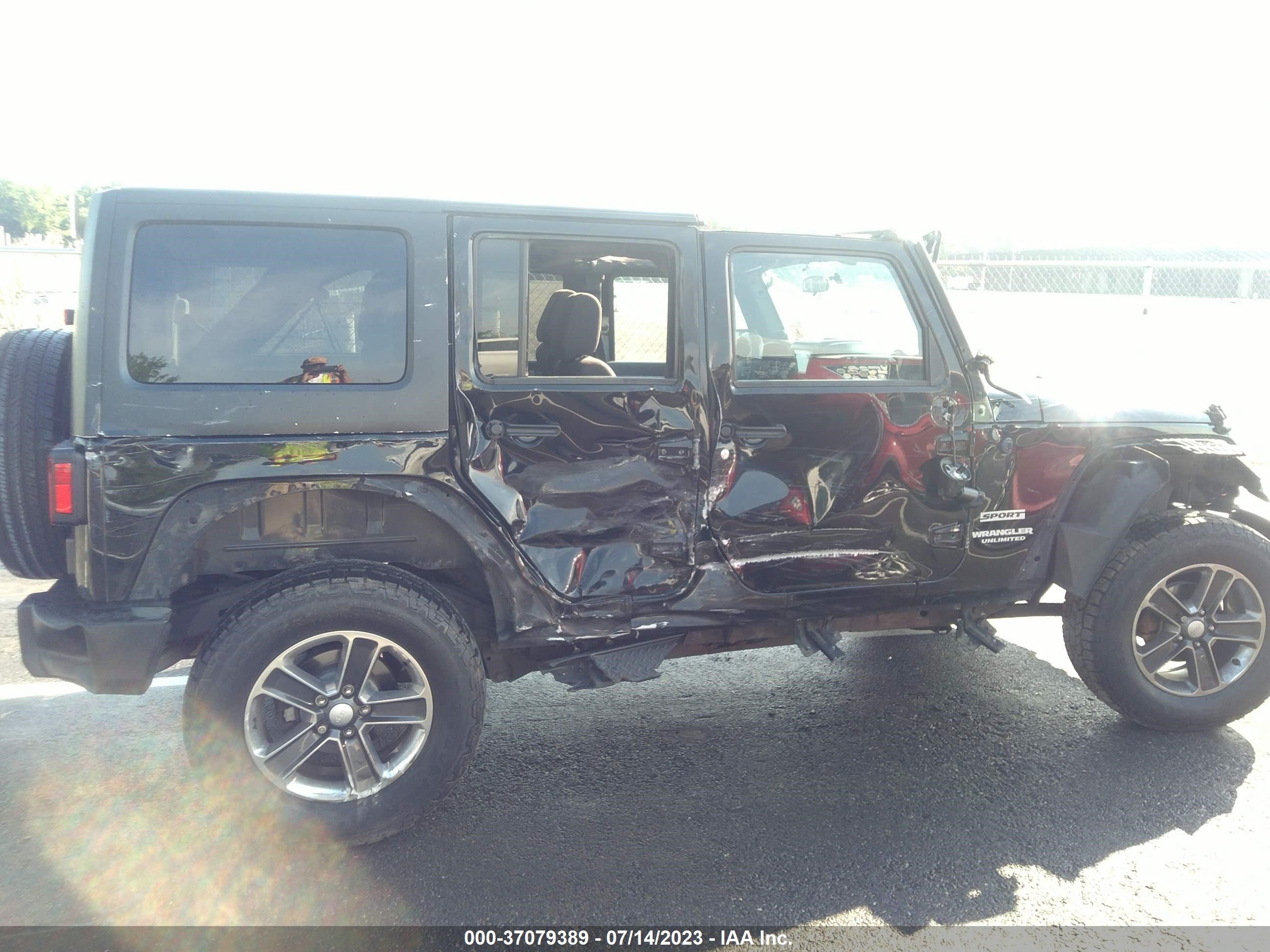 Photo 5 VIN: 1J4BA3H18BL524304 - JEEP WRANGLER 