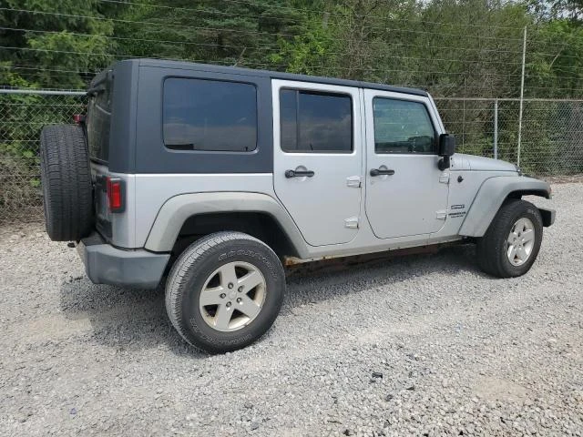 Photo 2 VIN: 1J4BA3H19AL130440 - JEEP WRANGLER U 