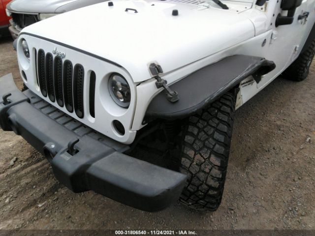 Photo 5 VIN: 1J4BA3H19BL558817 - JEEP WRANGLER UNLIMITED 