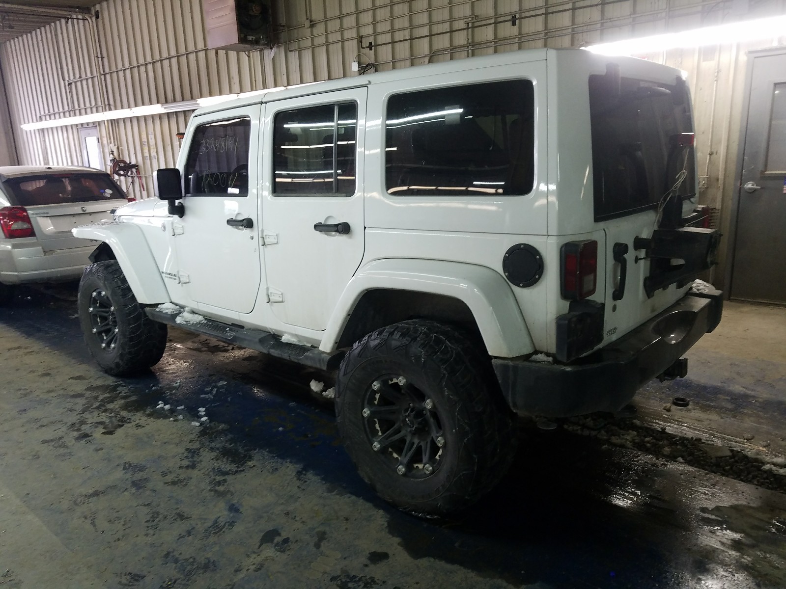 Photo 2 VIN: 1J4BA3H19BL639400 - JEEP WRANGLER U 