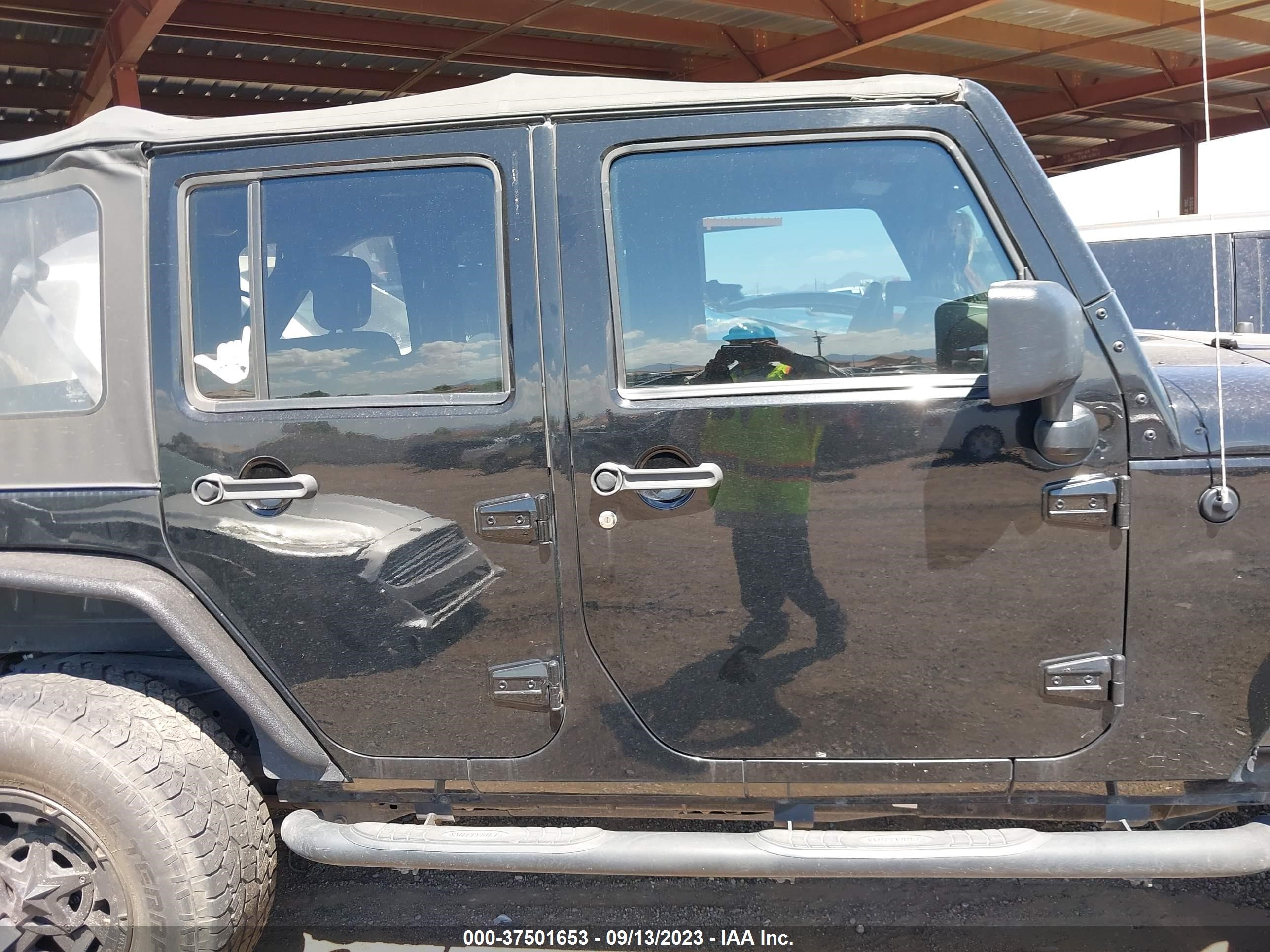 Photo 12 VIN: 1J4BA3H1XAL227274 - JEEP WRANGLER 