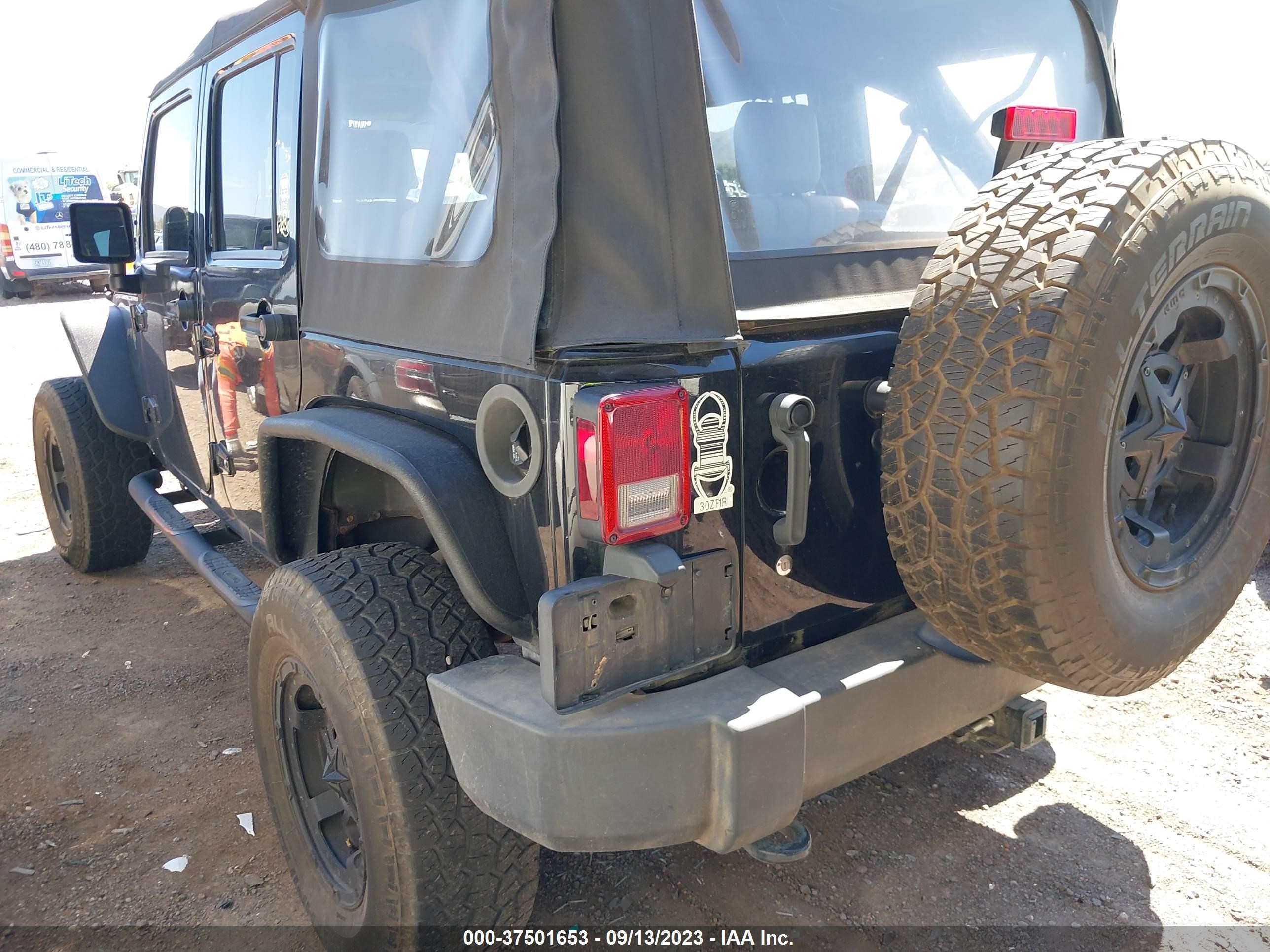 Photo 2 VIN: 1J4BA3H1XAL227274 - JEEP WRANGLER 