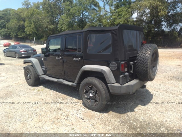 Photo 2 VIN: 1J4BA3H1XBL583502 - JEEP WRANGLER UNLIMITED 