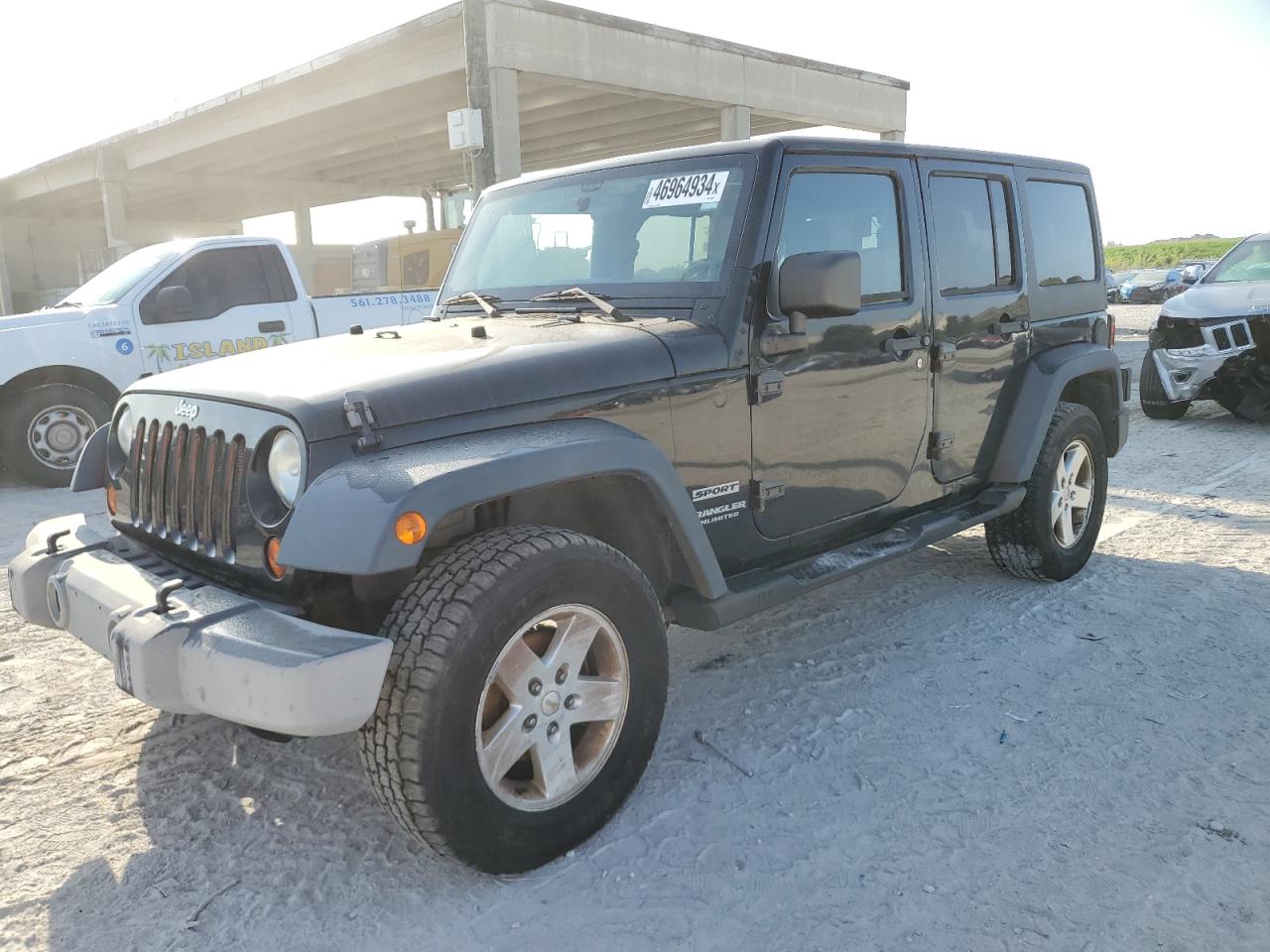 Photo 0 VIN: 1J4BA3H1XBL586450 - JEEP WRANGLER 