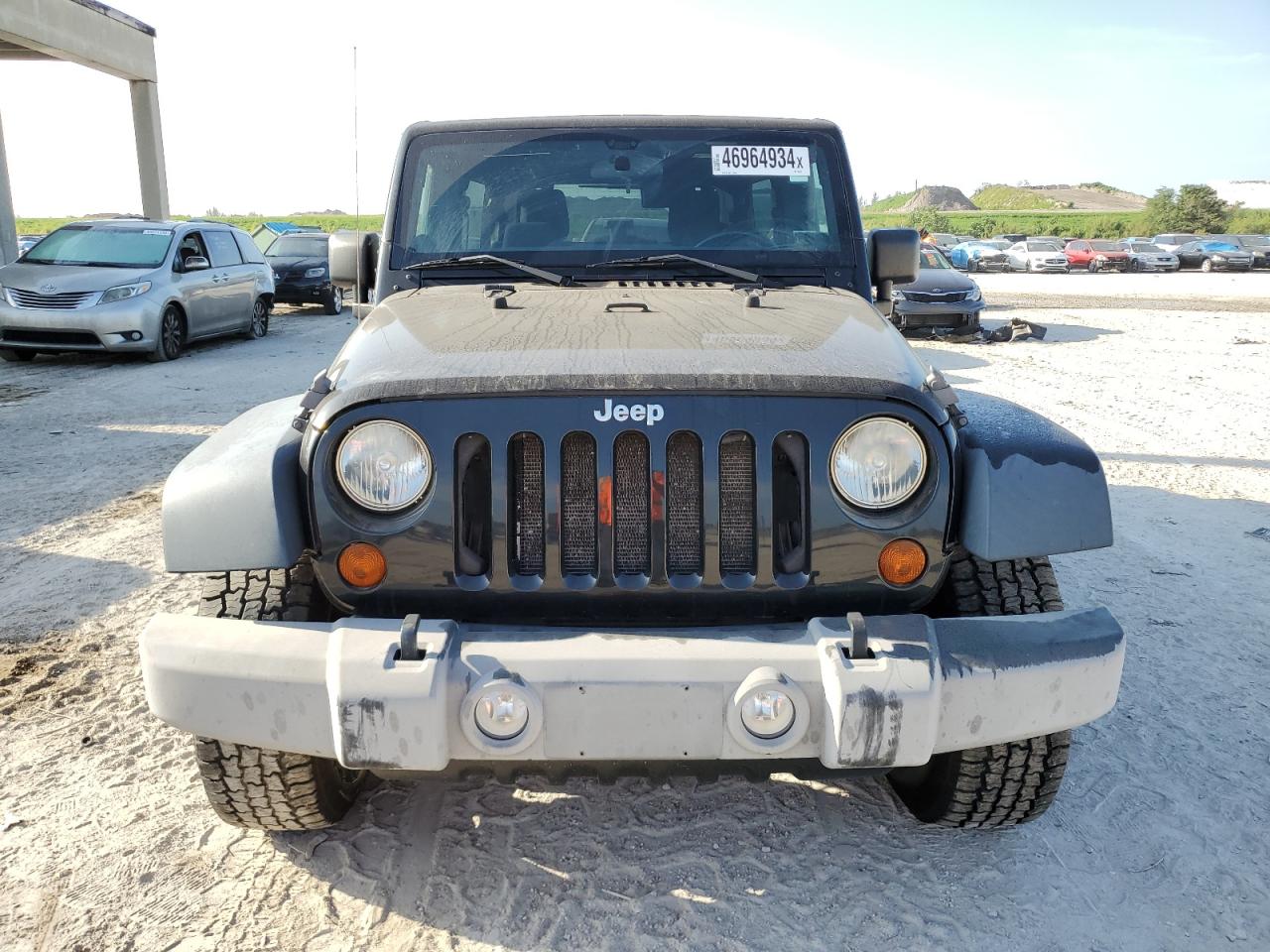 Photo 4 VIN: 1J4BA3H1XBL586450 - JEEP WRANGLER 