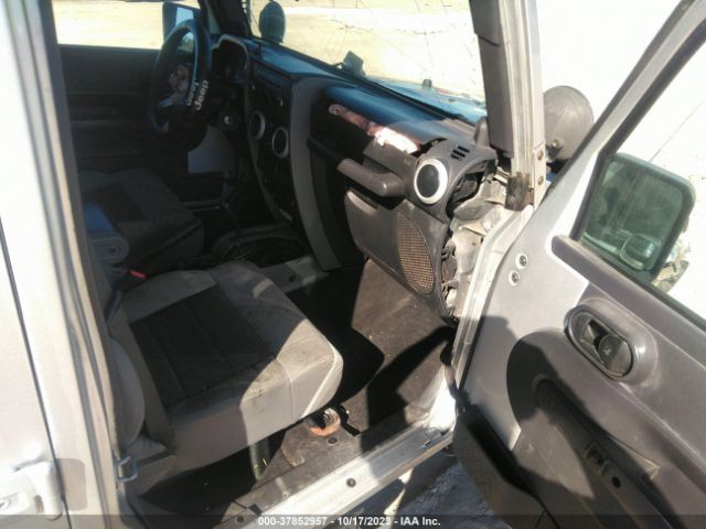 Photo 4 VIN: 1J4BA5H10AL139507 - JEEP WRANGLER 