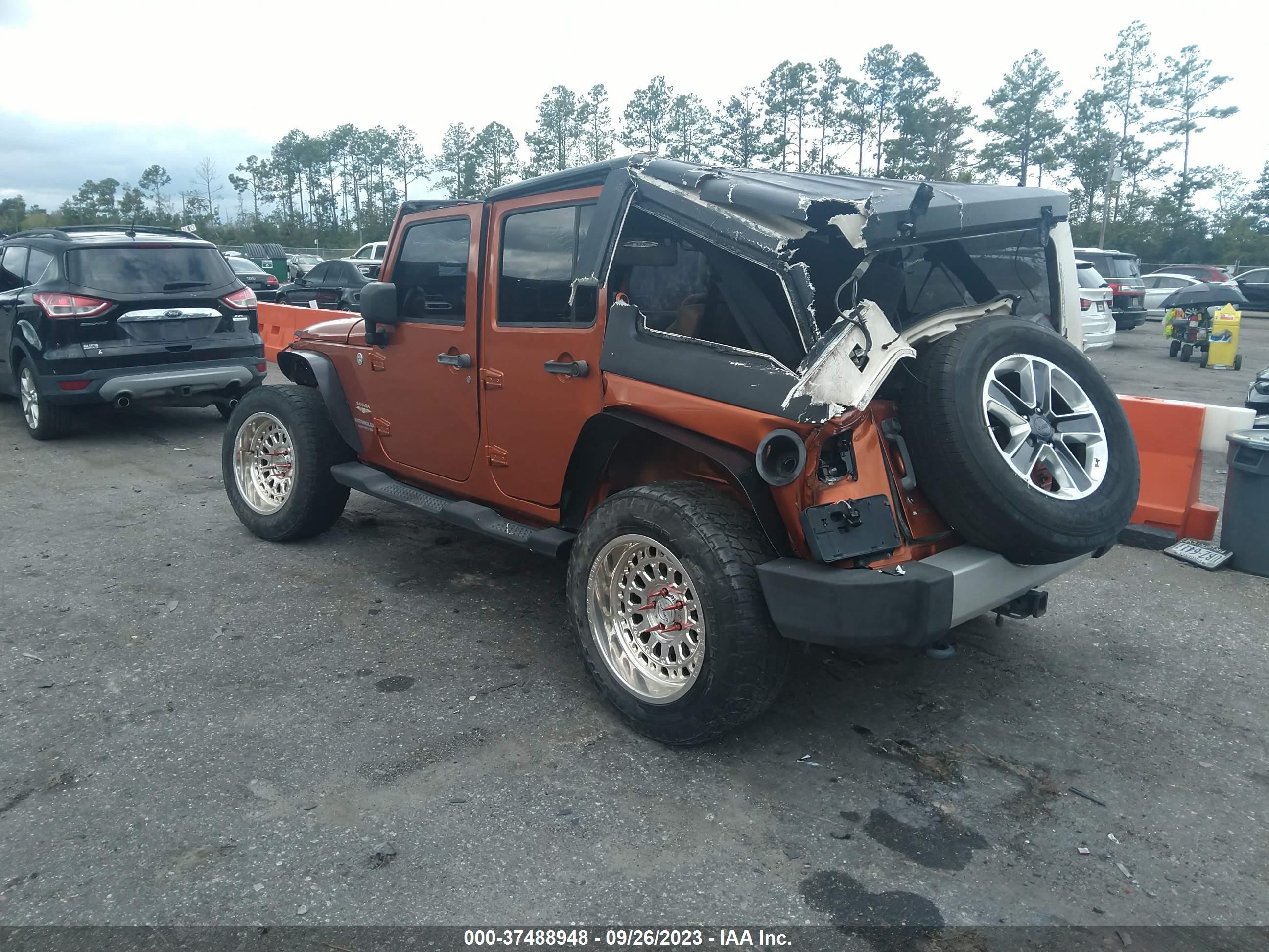 Photo 2 VIN: 1J4BA5H12BL505582 - JEEP WRANGLER 