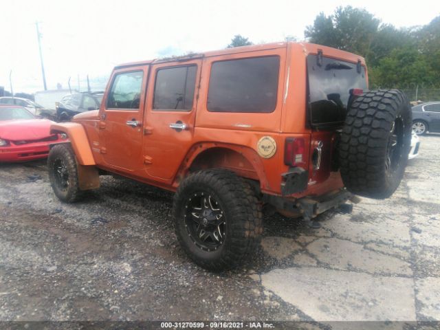 Photo 2 VIN: 1J4BA5H14BL592546 - JEEP WRANGLER UNLIMITED 