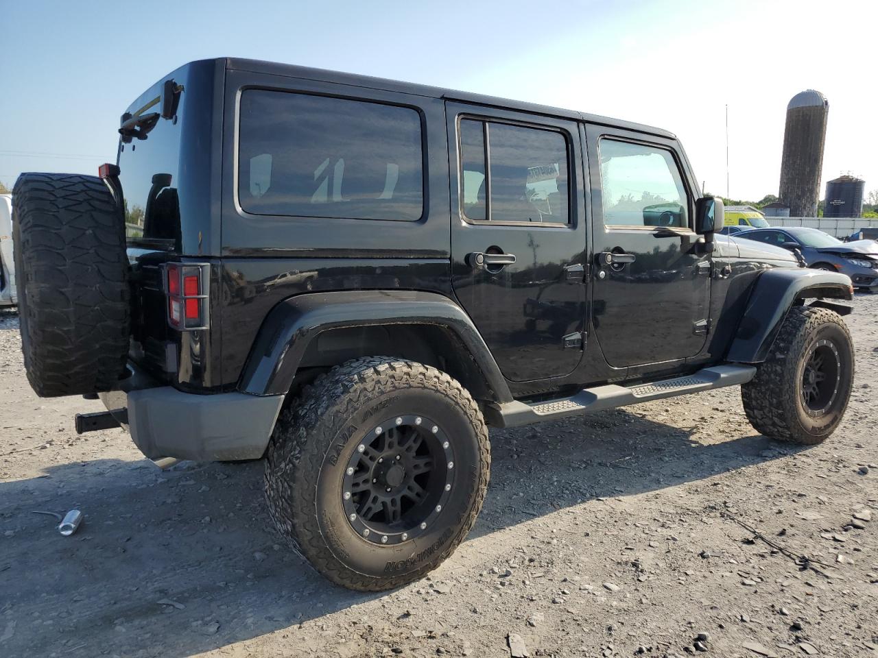 Photo 2 VIN: 1J4BA5H15BL572743 - JEEP WRANGLER 