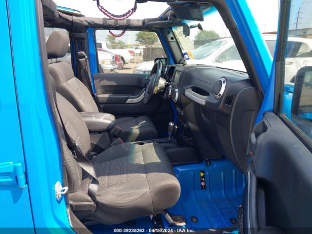 Photo 4 VIN: 1J4BA5H17BL632697 - JEEP WRANGLER UNLIMITED 