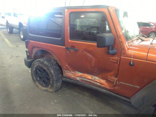 Photo 5 VIN: 1J4BA6D12BL557791 - JEEP WRANGLER 