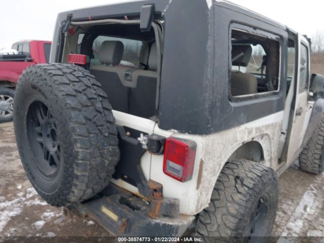 Photo 5 VIN: 1J4BA6D16AL109777 - JEEP WRANGLER 