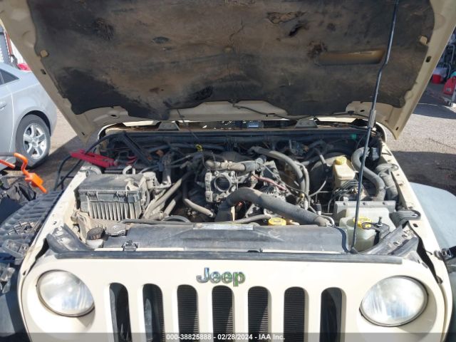 Photo 9 VIN: 1J4BA6H12BL580207 - JEEP WRANGLER UNLIMITED 