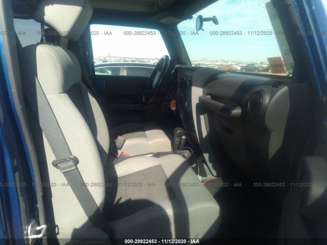 Photo 4 VIN: 1J4BA6H19AL142721 - JEEP WRANGLER UNLIMITED 