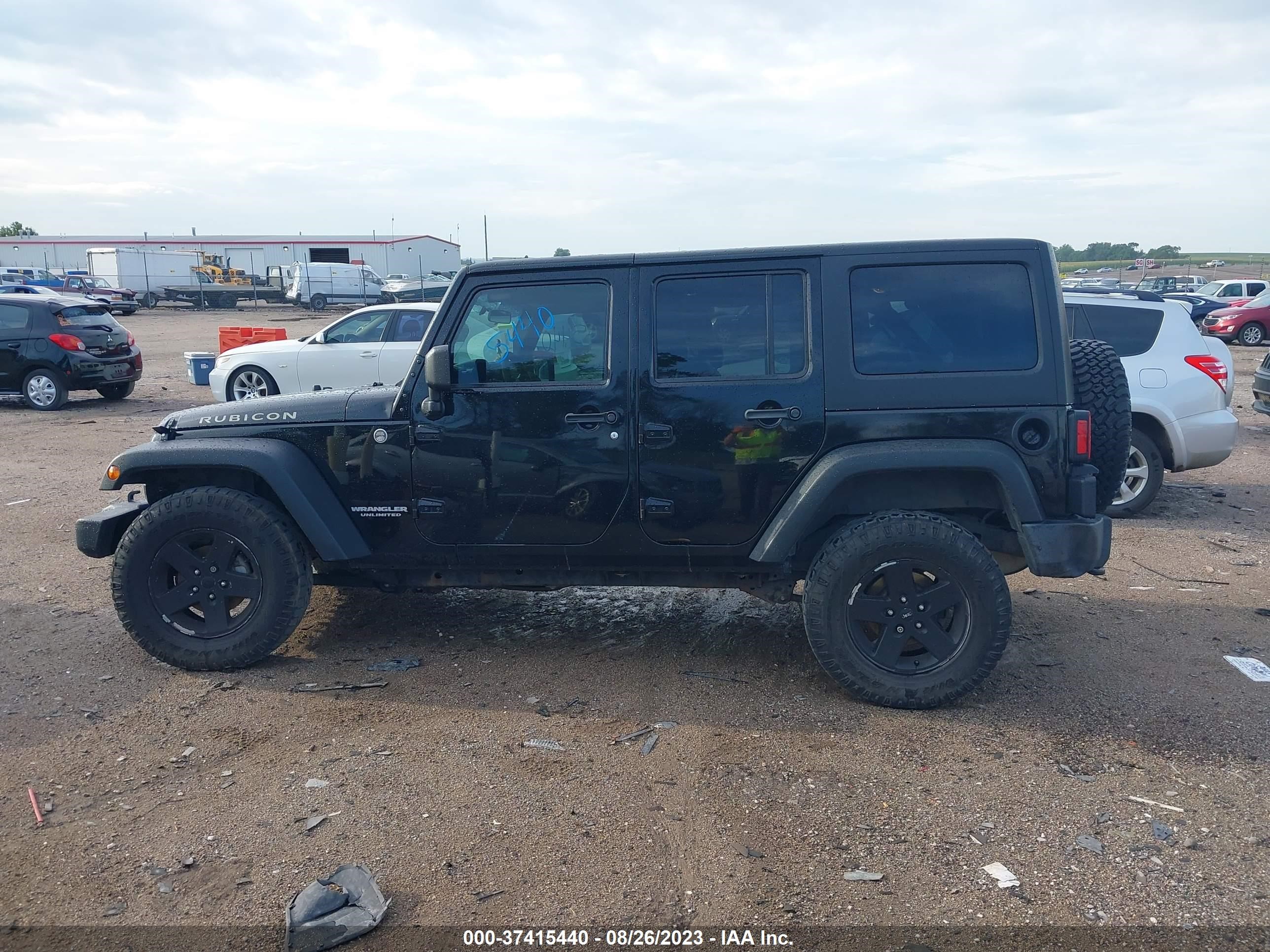 Photo 13 VIN: 1J4BA6H1XAL109792 - JEEP WRANGLER 