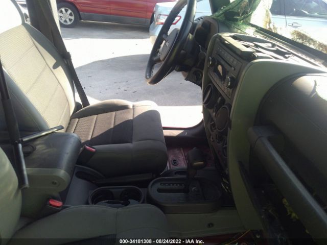 Photo 4 VIN: 1J4BB3H17AL136315 - JEEP WRANGLER UNLIMITED 