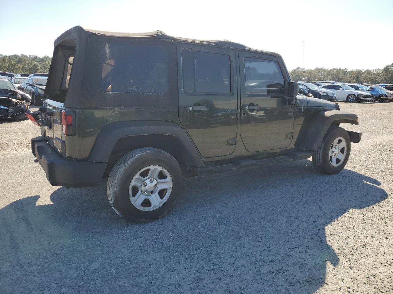 Photo 2 VIN: 1J4BB3H19AL142777 - JEEP WRANGLER 