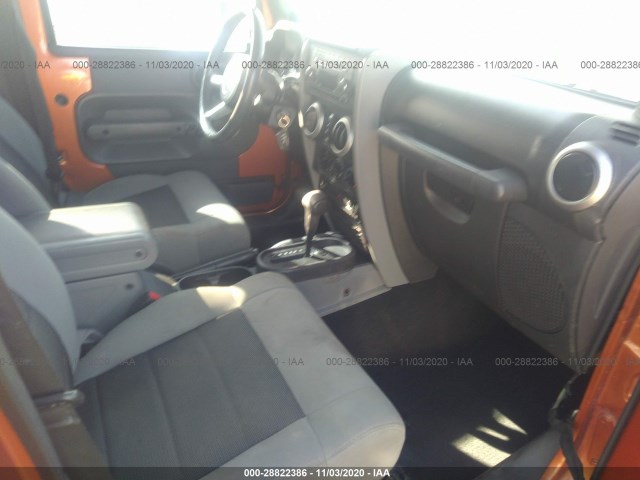 Photo 4 VIN: 1J4BB5H15AL180700 - JEEP WRANGLER UNLIMITED 