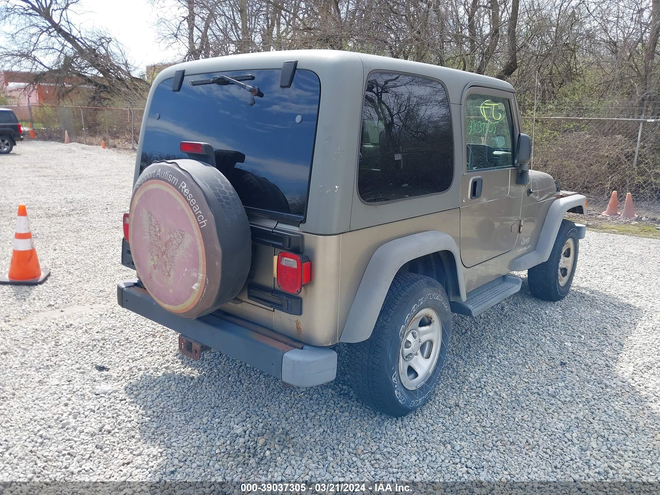 Photo 3 VIN: 1J4F449S35P375738 - JEEP WRANGLER 