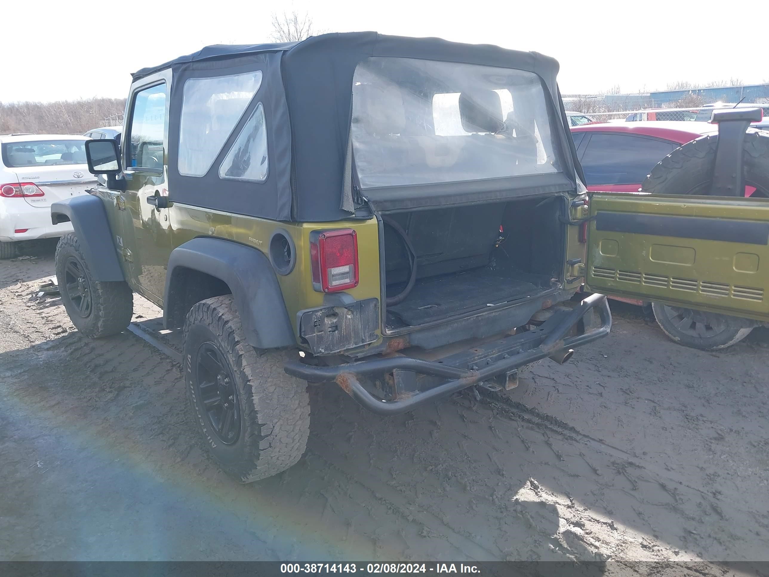 Photo 2 VIN: 1J4FA24107L149288 - JEEP WRANGLER 