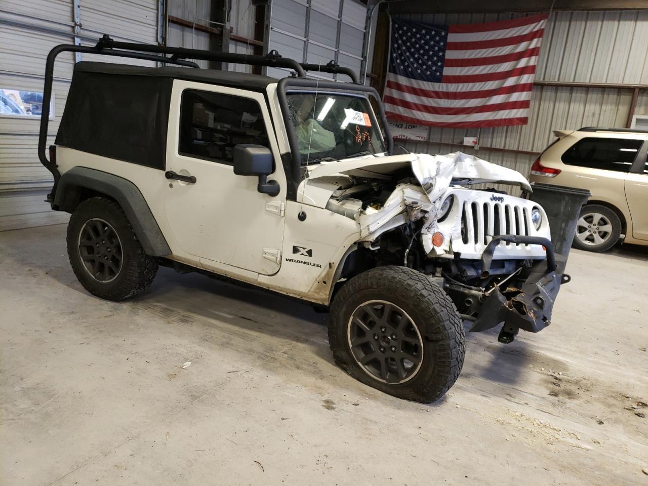 Photo 3 VIN: 1J4FA24108L528745 - JEEP WRANGLER 