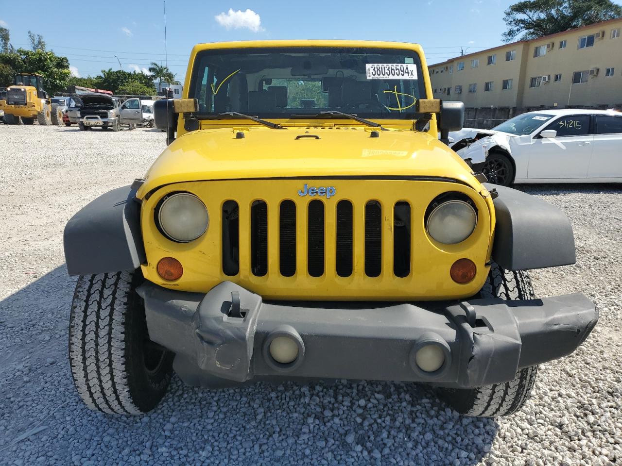 Photo 4 VIN: 1J4FA24108L653616 - JEEP WRANGLER 