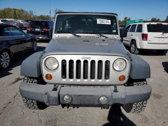 Photo 4 VIN: 1J4FA24117L138686 - JEEP WRANGLER X 