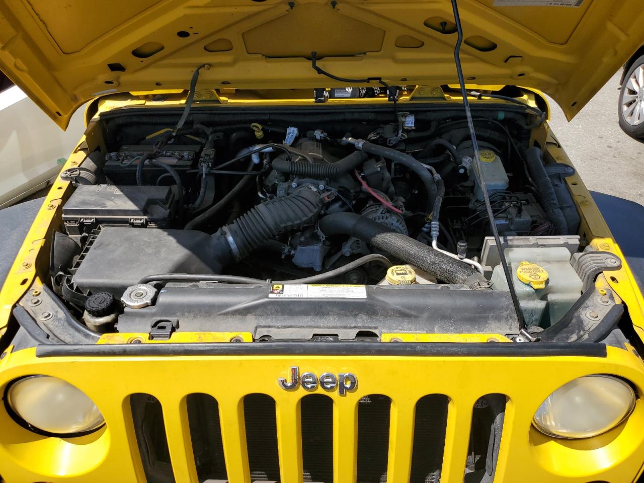 Photo 10 VIN: 1J4FA24118L557056 - JEEP WRANGLER 