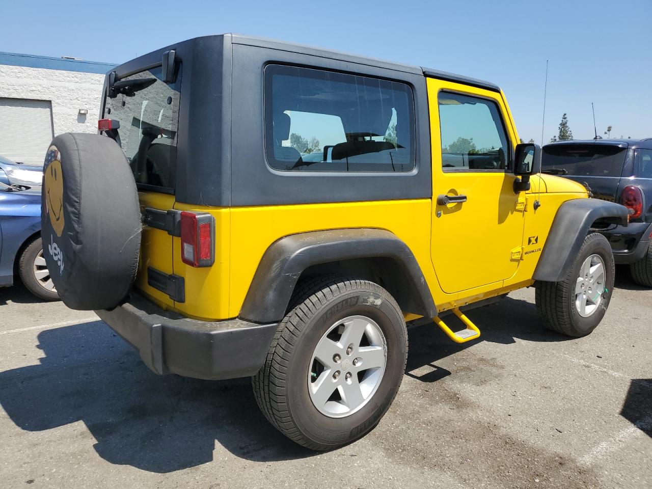 Photo 2 VIN: 1J4FA24118L557056 - JEEP WRANGLER 