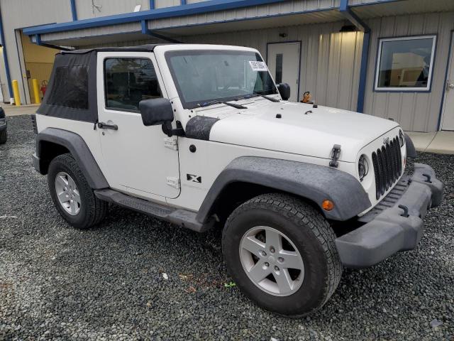 Photo 3 VIN: 1J4FA24118L627364 - JEEP WRANGLER 