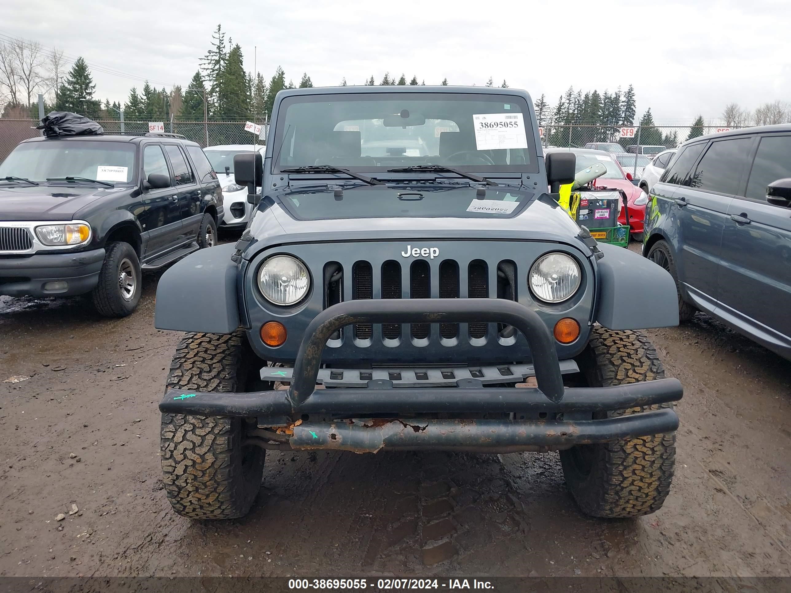 Photo 11 VIN: 1J4FA24128L632847 - JEEP WRANGLER 