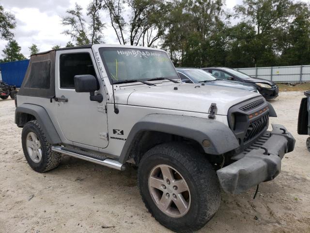 Photo 3 VIN: 1J4FA24128L650376 - JEEP WRANGLER 