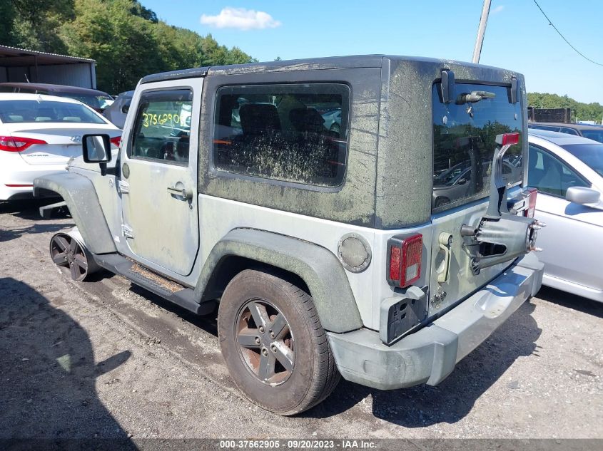 Photo 2 VIN: 1J4FA24137L193124 - JEEP WRANGLER 