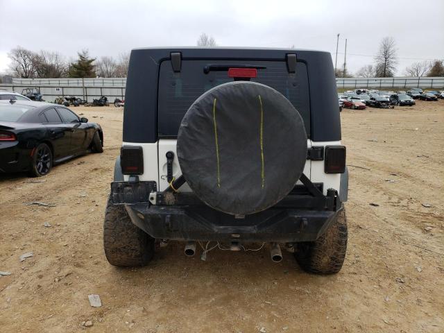 Photo 5 VIN: 1J4FA24138L548536 - JEEP WRANGLER X 