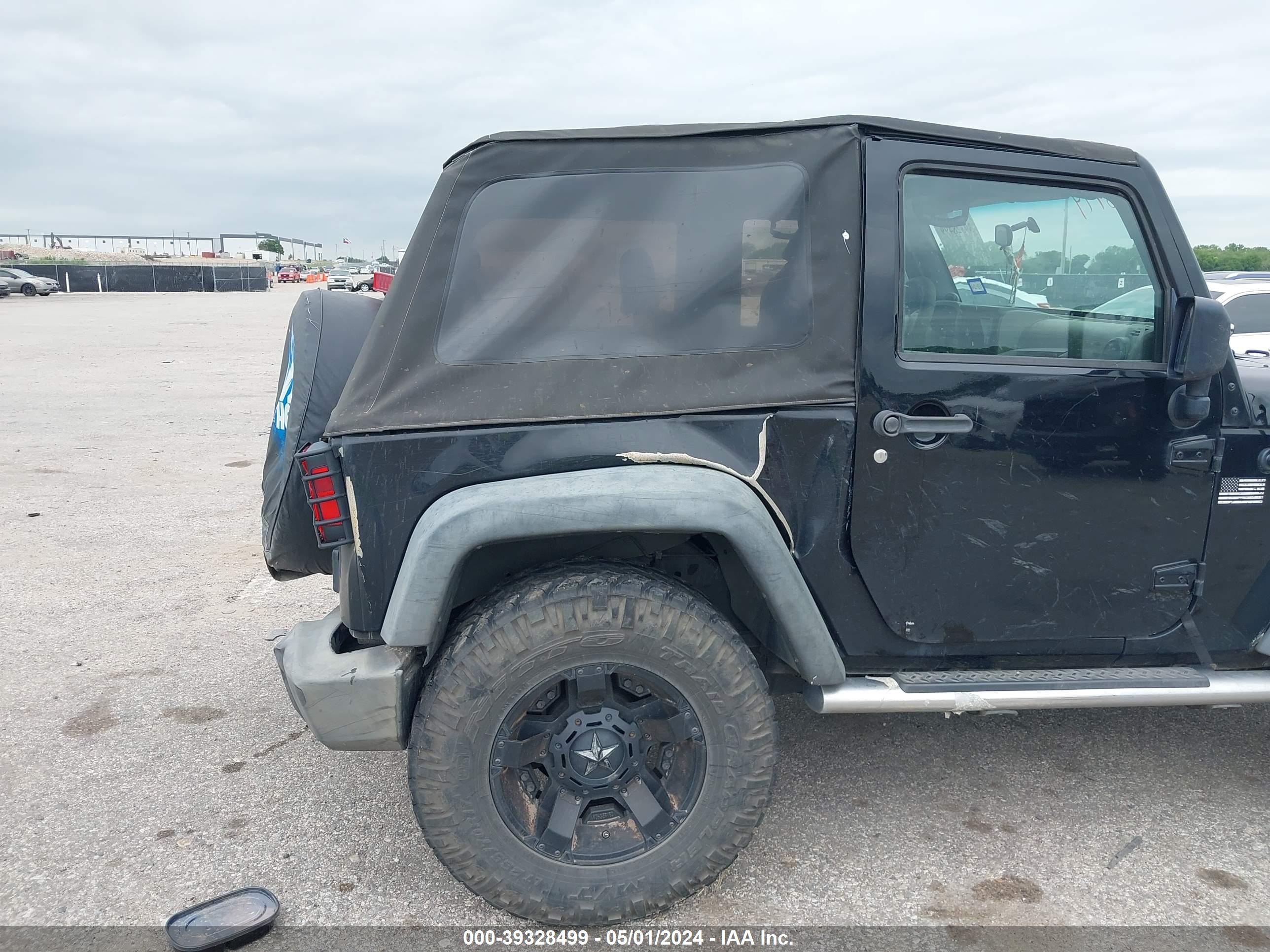 Photo 11 VIN: 1J4FA24139L705662 - JEEP WRANGLER 