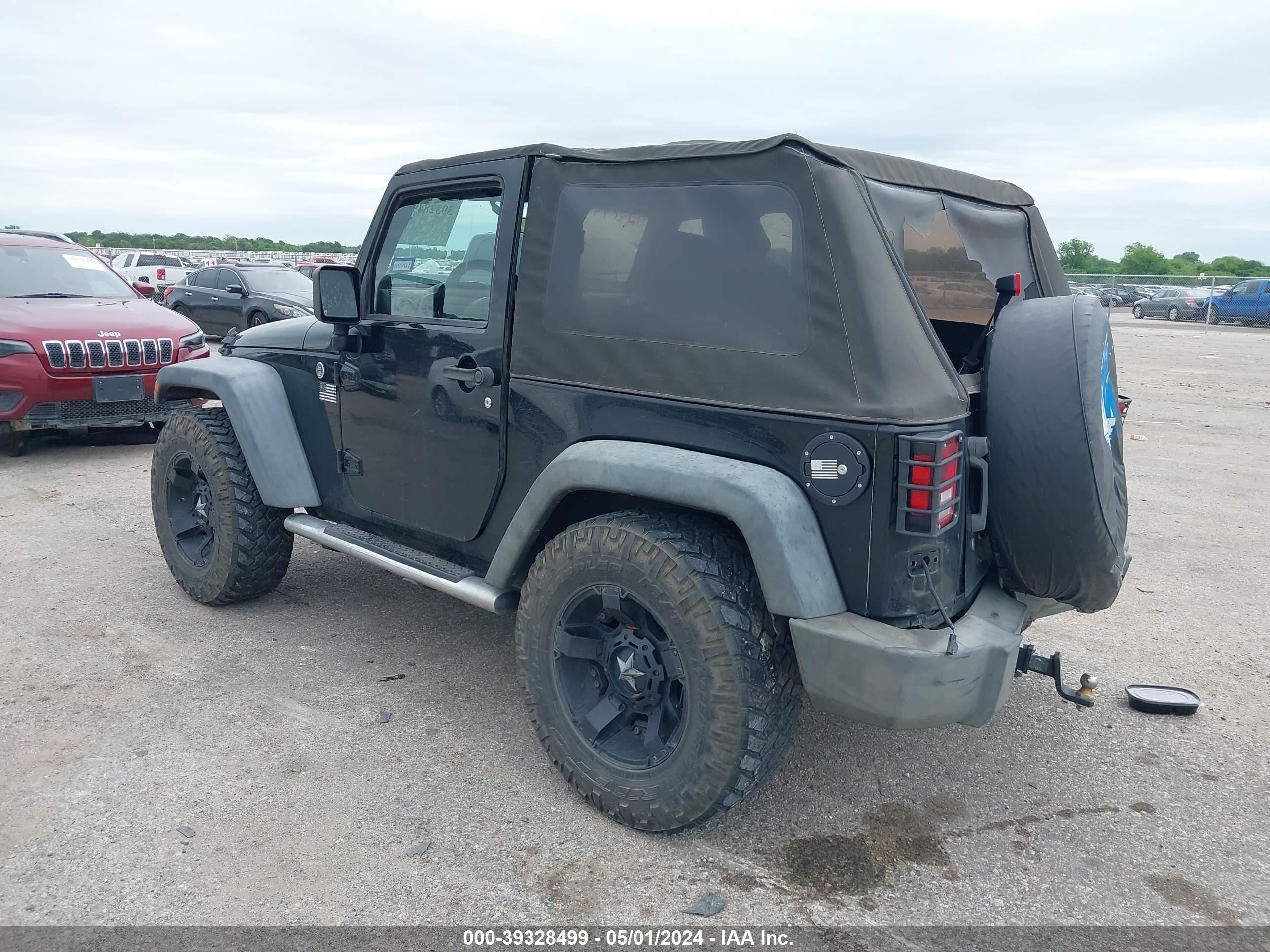 Photo 2 VIN: 1J4FA24139L705662 - JEEP WRANGLER 