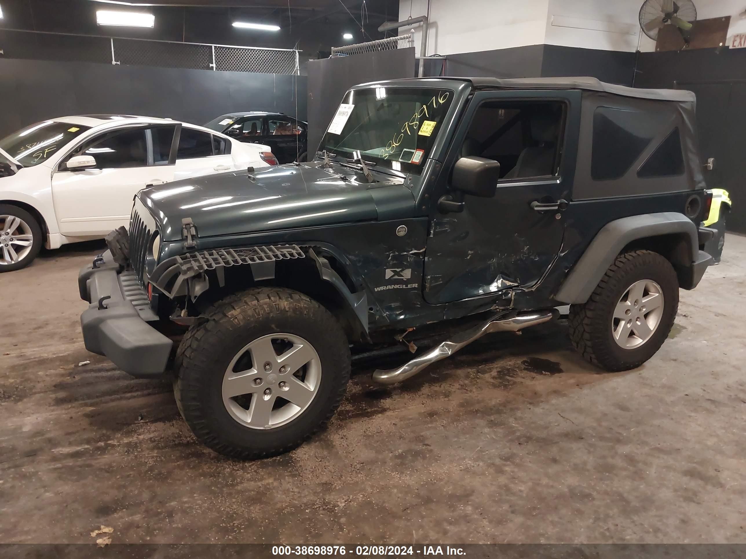 Photo 14 VIN: 1J4FA24147L107092 - JEEP WRANGLER 