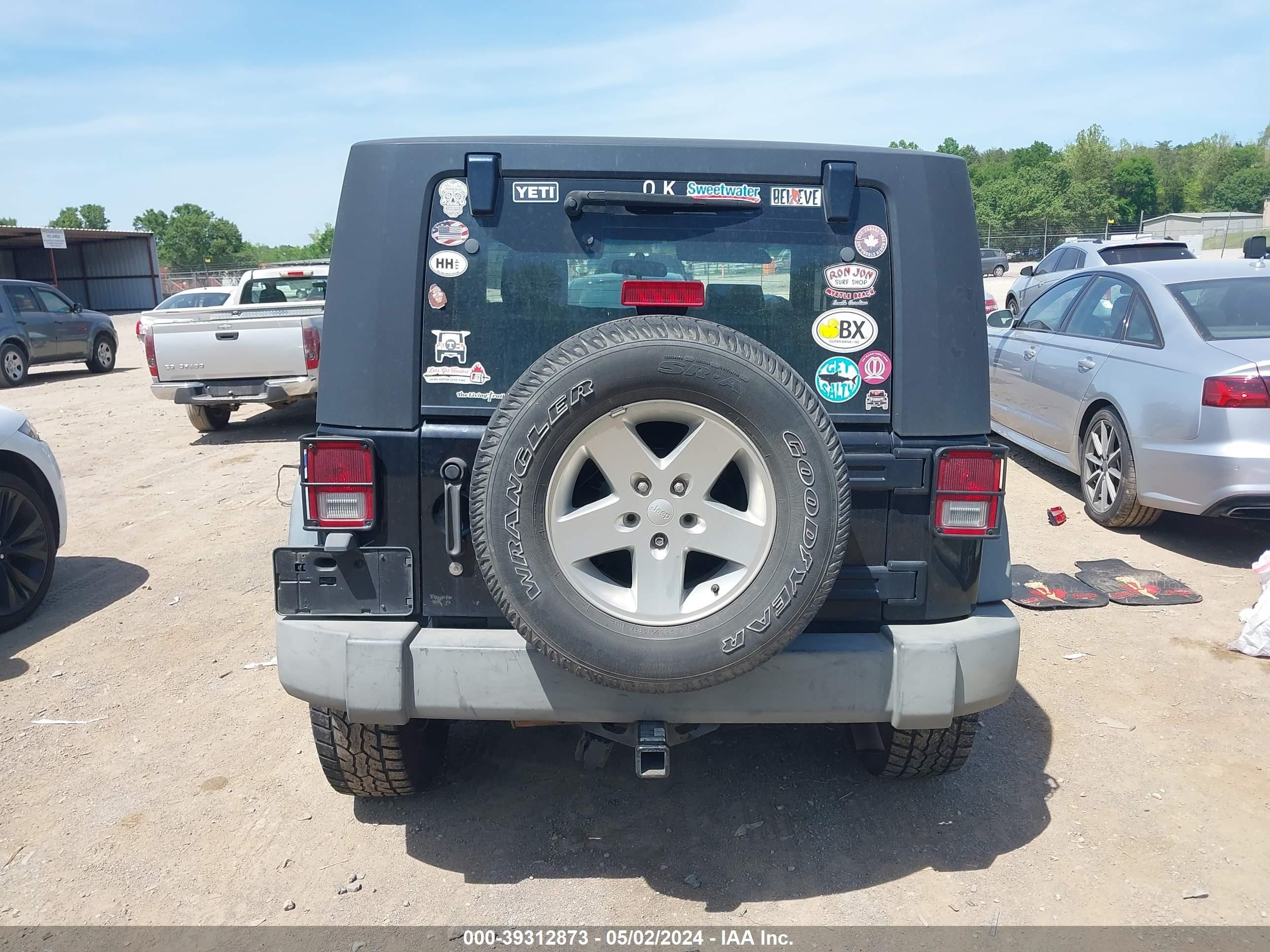 Photo 15 VIN: 1J4FA24148L559996 - JEEP WRANGLER 