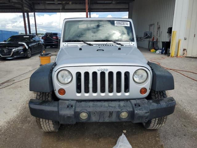 Photo 4 VIN: 1J4FA24149L715102 - JEEP WRANGLER X 