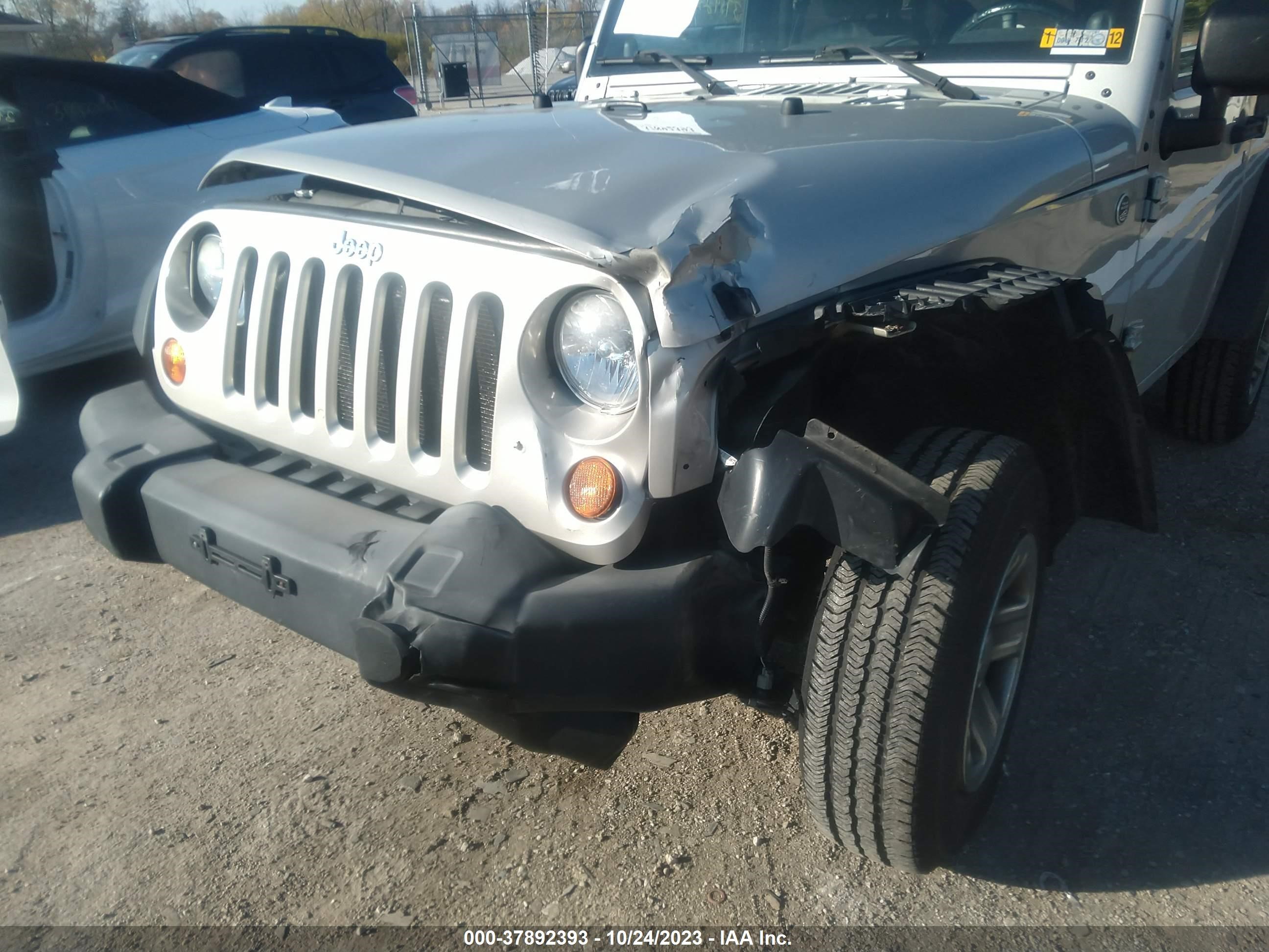 Photo 5 VIN: 1J4FA24157L171853 - JEEP WRANGLER 