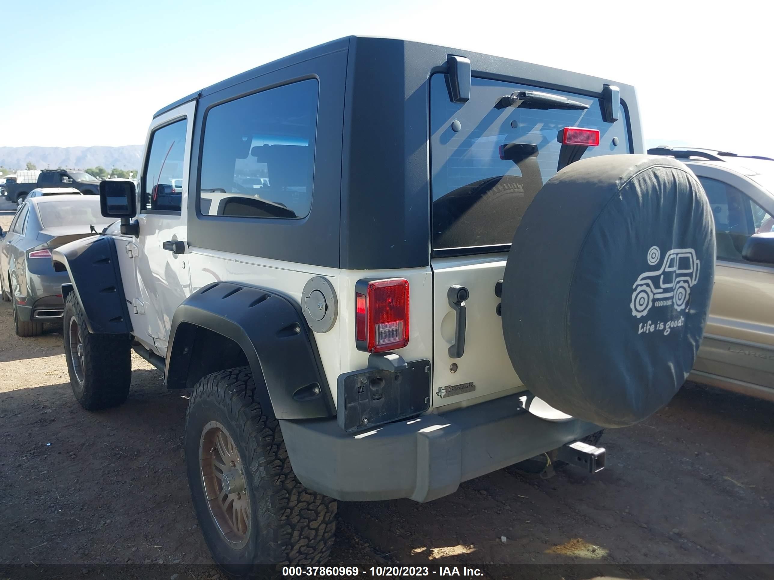 Photo 2 VIN: 1J4FA24158L584809 - JEEP WRANGLER 