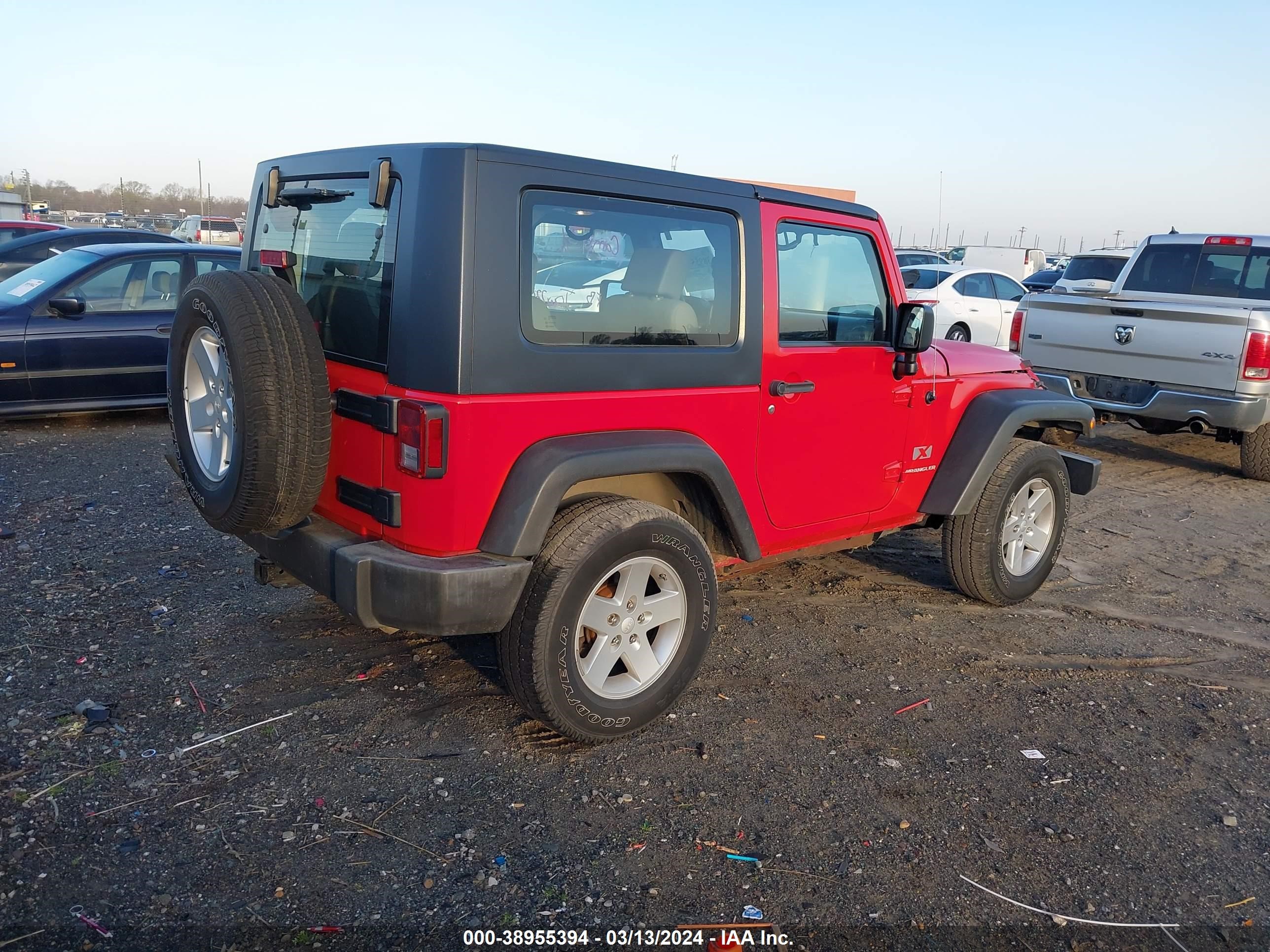 Photo 3 VIN: 1J4FA24158L601429 - JEEP WRANGLER 