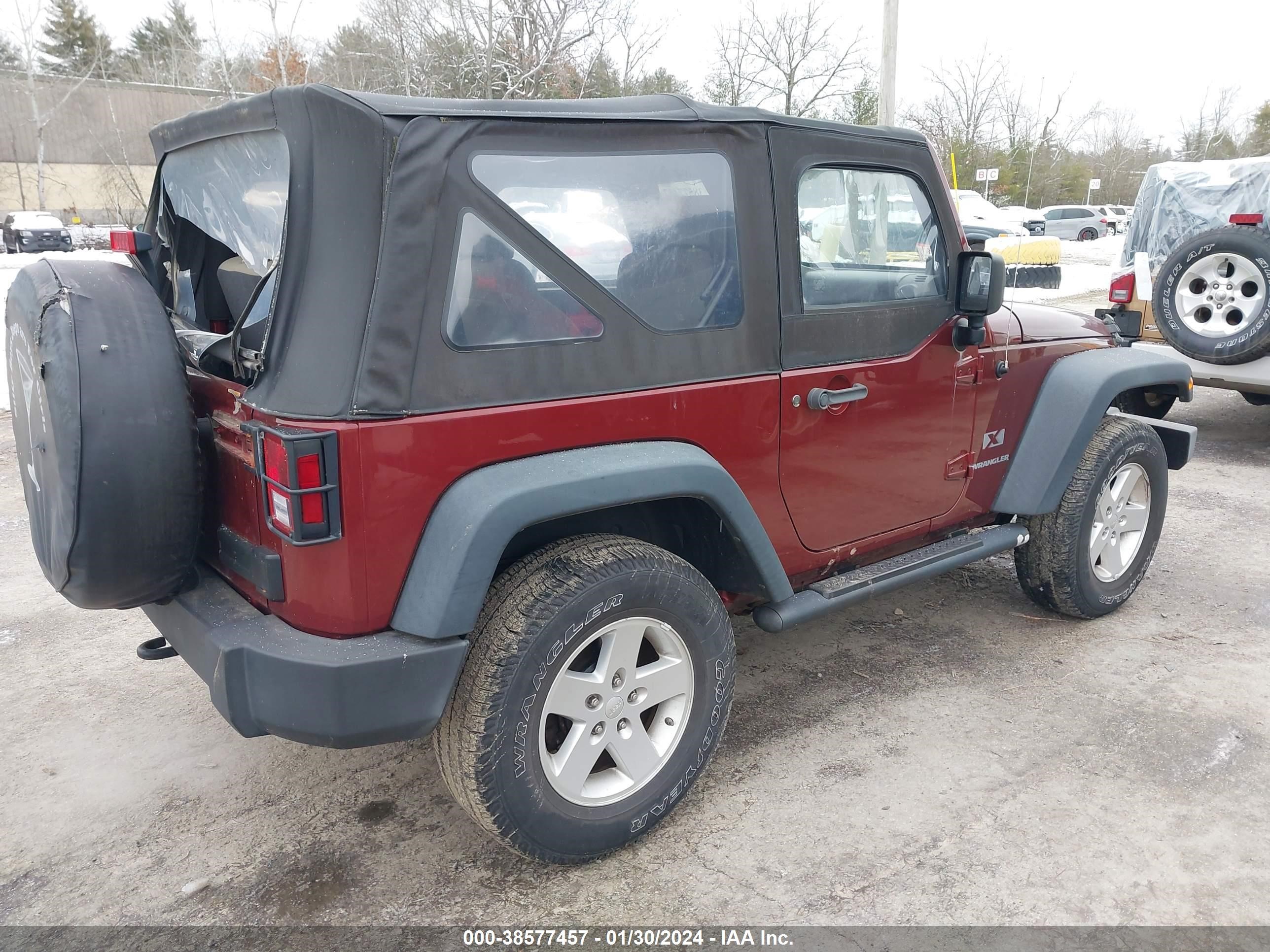 Photo 3 VIN: 1J4FA24158L635791 - JEEP WRANGLER 