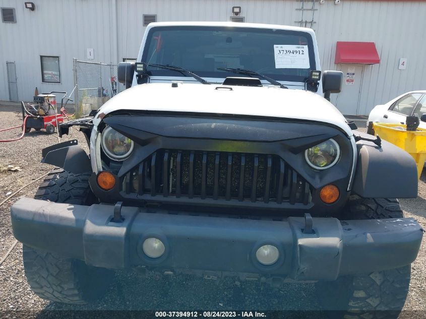 Photo 11 VIN: 1J4FA24167L225614 - JEEP WRANGLER 