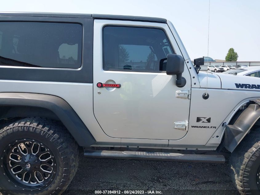 Photo 12 VIN: 1J4FA24167L225614 - JEEP WRANGLER 