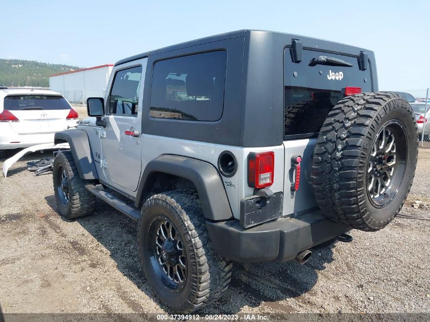 Photo 2 VIN: 1J4FA24167L225614 - JEEP WRANGLER 